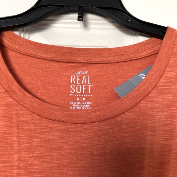 Orange crop top - Picture 2 of 2